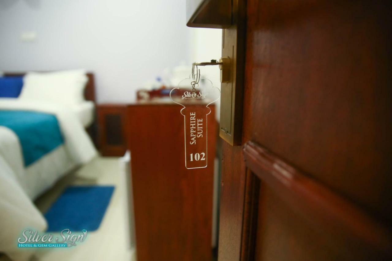 Silver Sign Hotel Katugastota Kültér fotó